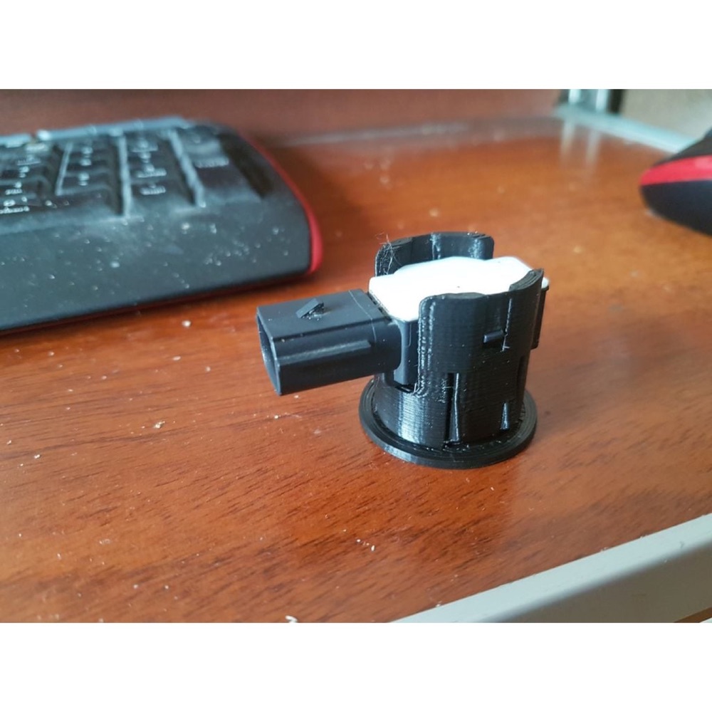 Ford Fiesta arka tampon sensör tutucu