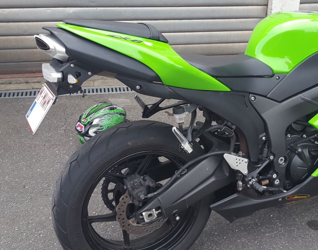 Kawasaki ZX-6R (2007) Plaka Tutucu
