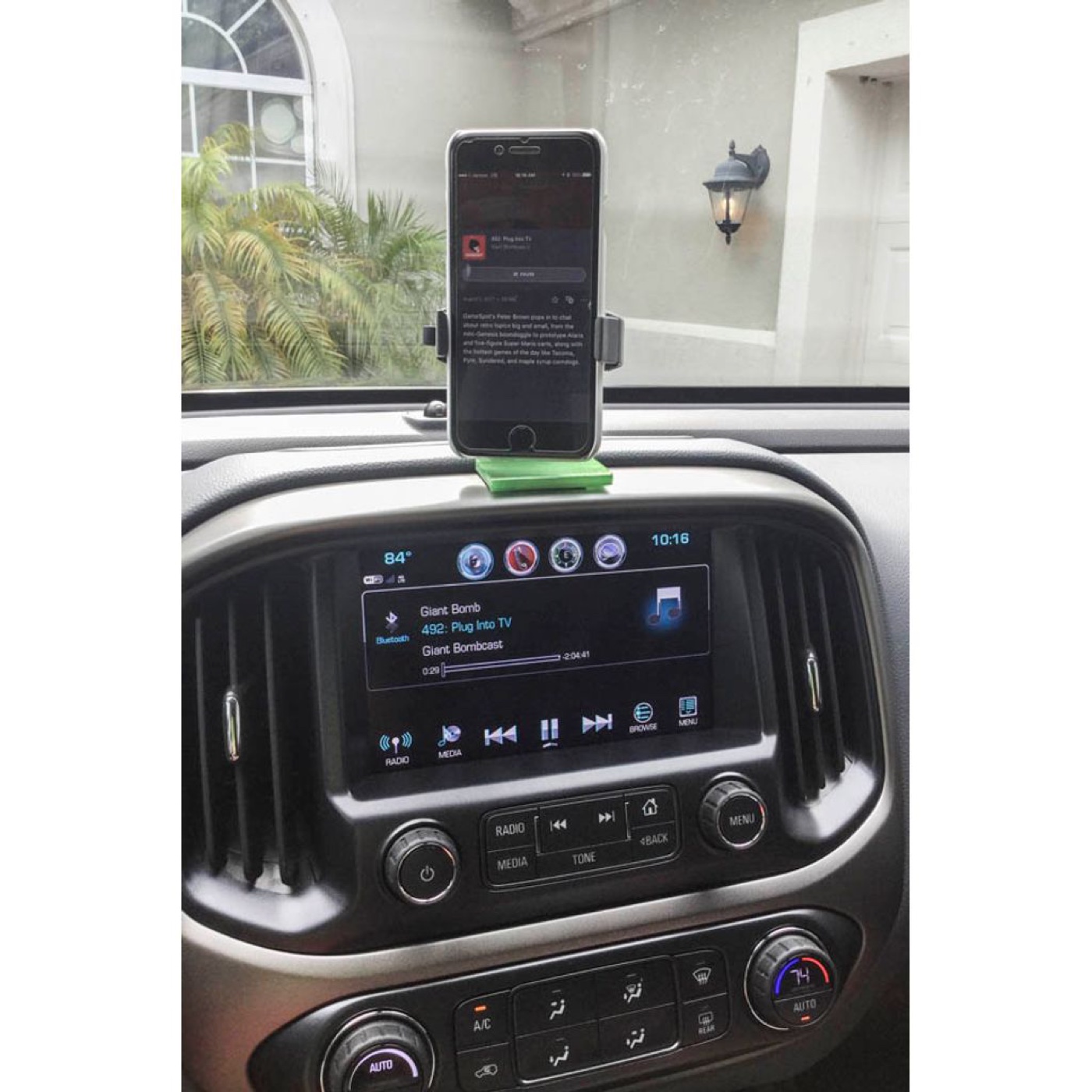 Chevrolet Colorado Telefon Montajı (Stereo Üstü) görsel 3