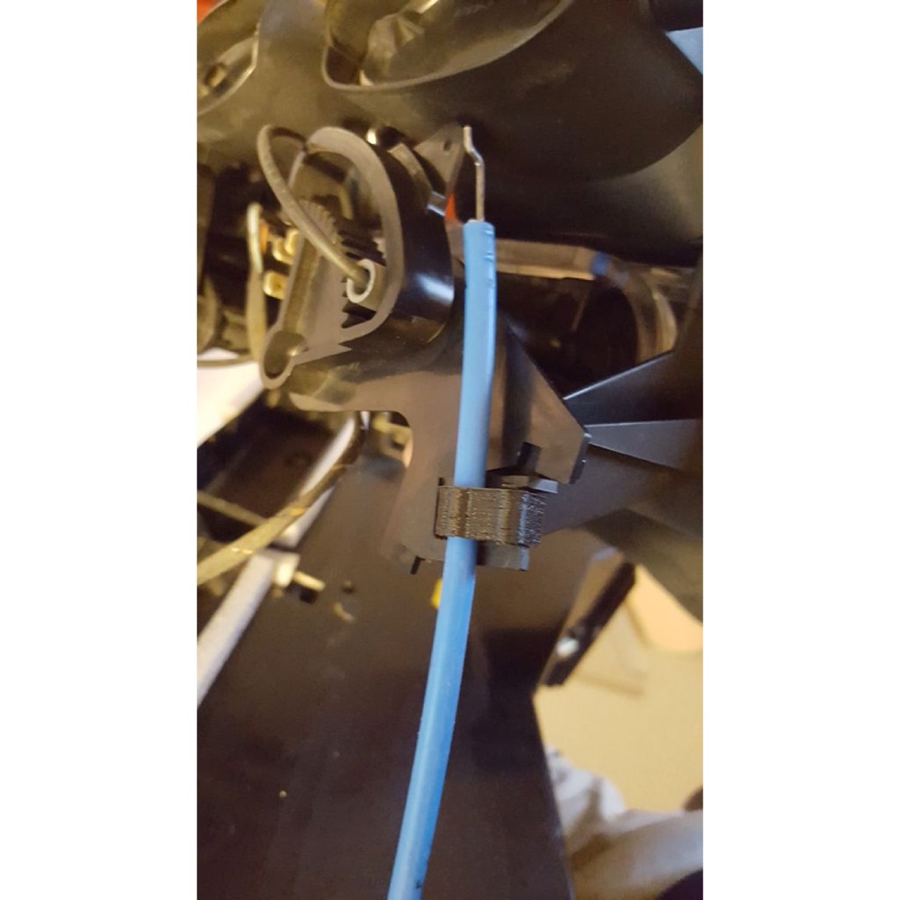Isıtıcı Hortumu Sabitleme Klipsi (BMW Uyumlu) görsel 3