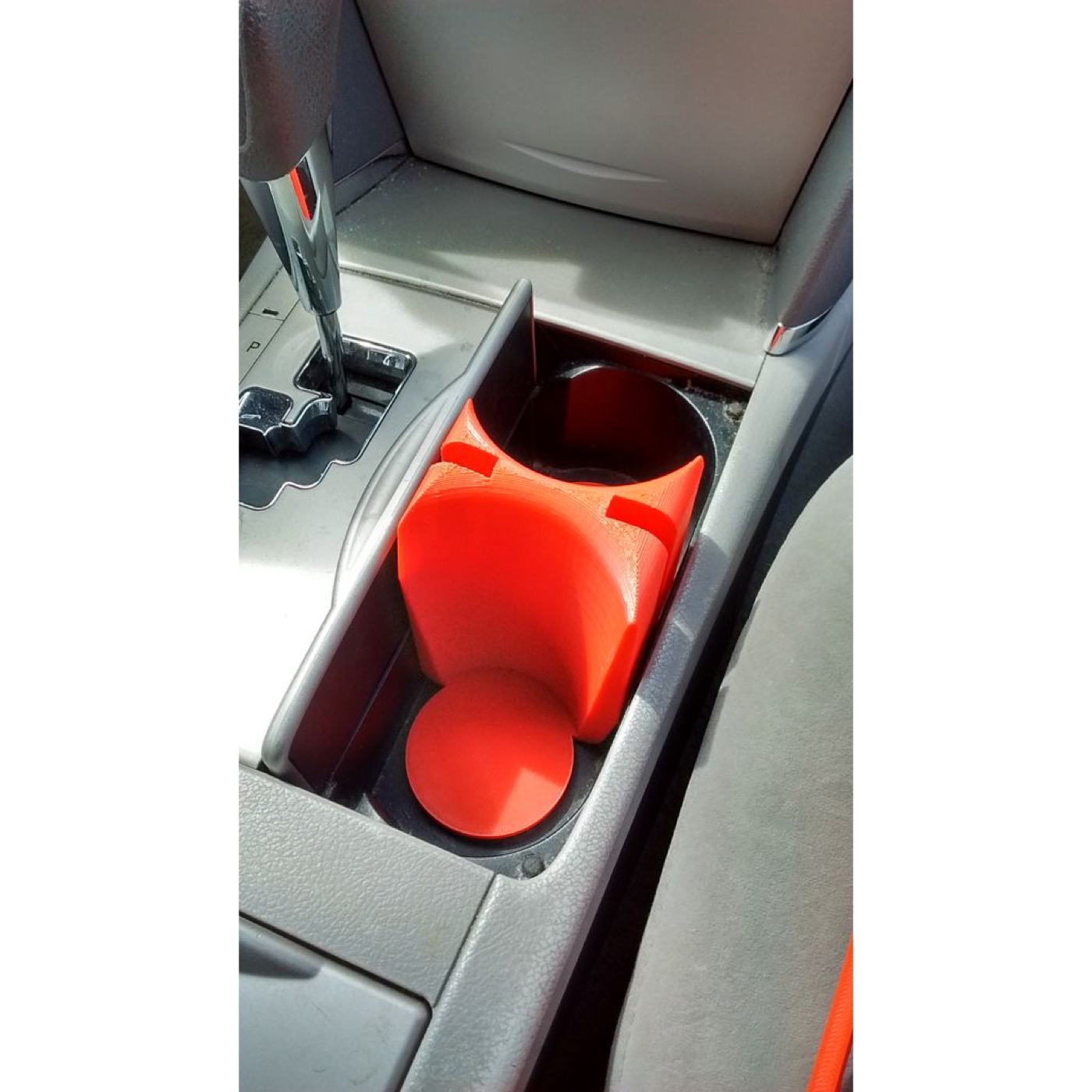 Toyota Camry Büyük Bardaklık (2010)