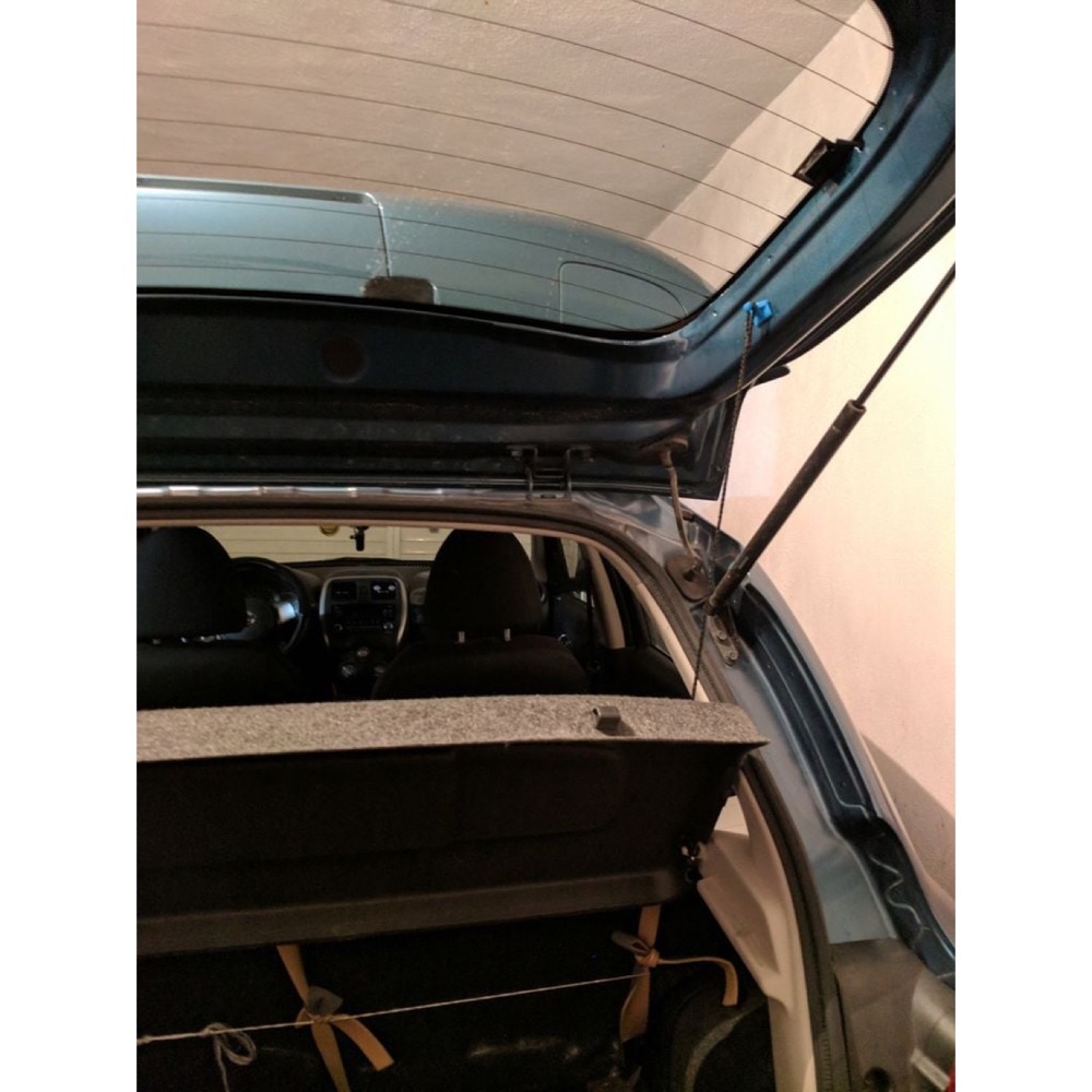 Nissan March bagaj klipsi