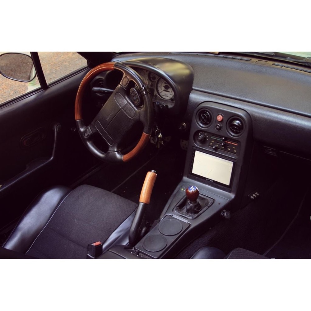 Mazda Miata Çift DIN Teyp Montaj Çerçevesi