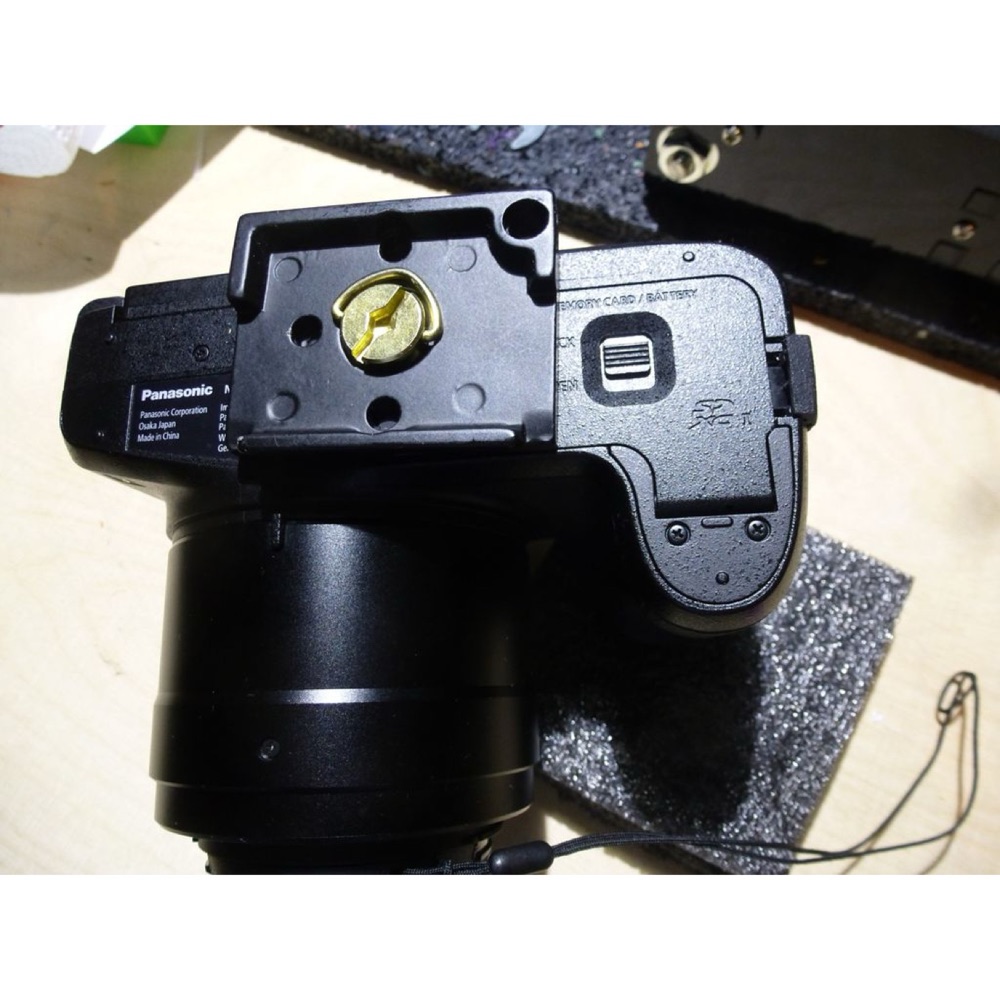 Panasonic Lumix FZ300 için XCSOURCE Top Mount Adaptörü görsel 3