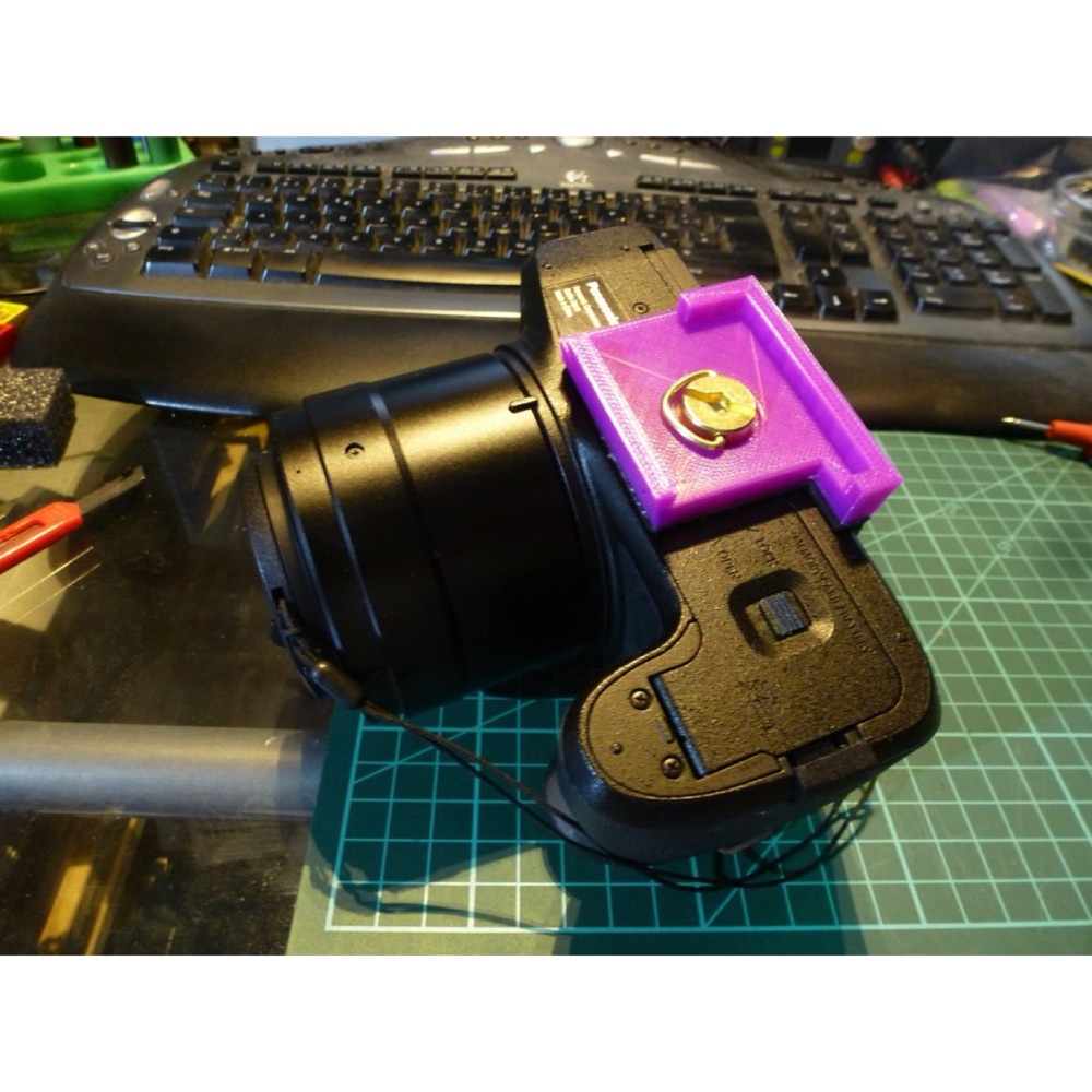 Panasonic Lumix FZ300 için XCSOURCE Top Mount Adaptörü görsel 4