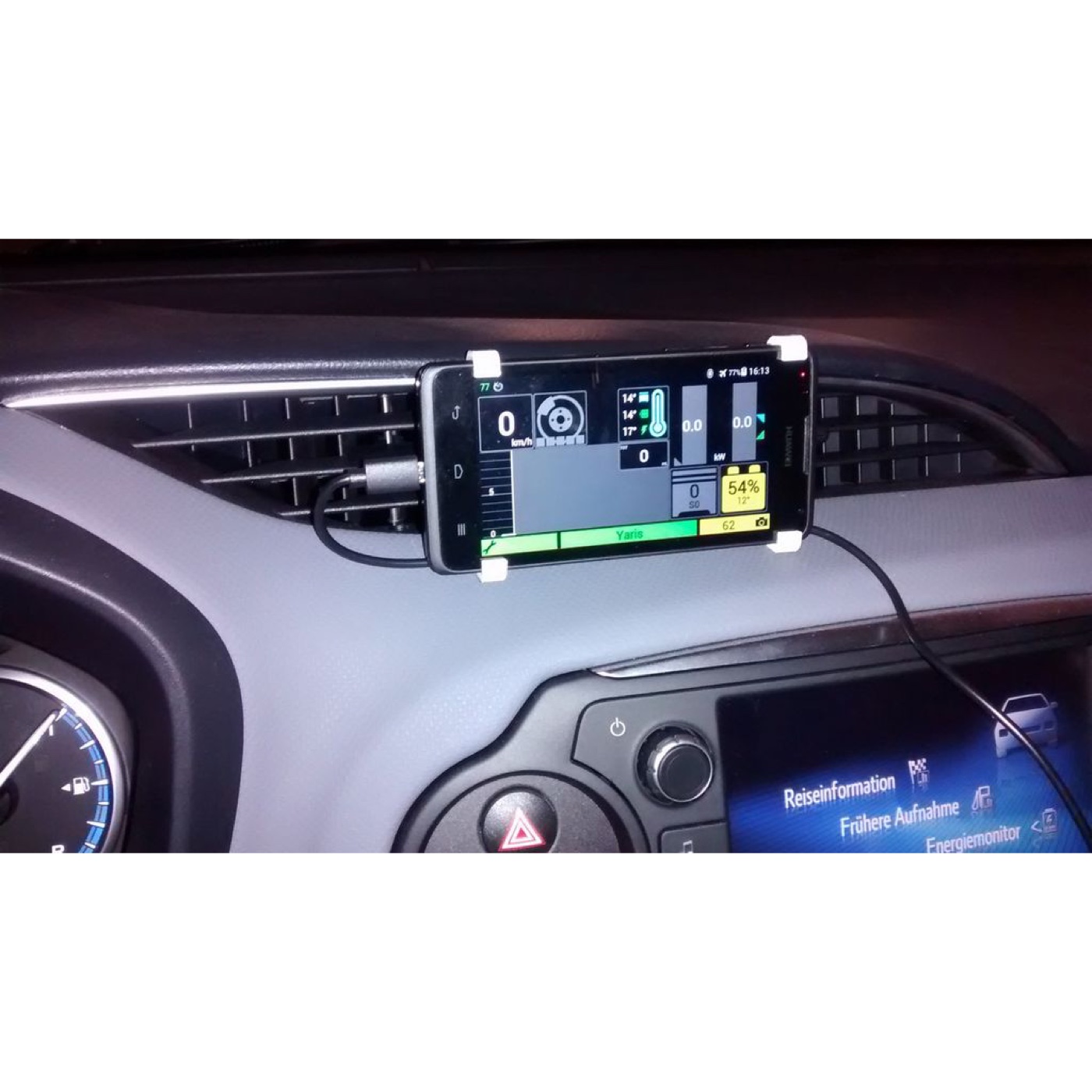 Toyota Yaris (2012+) Telefon Tutucusu