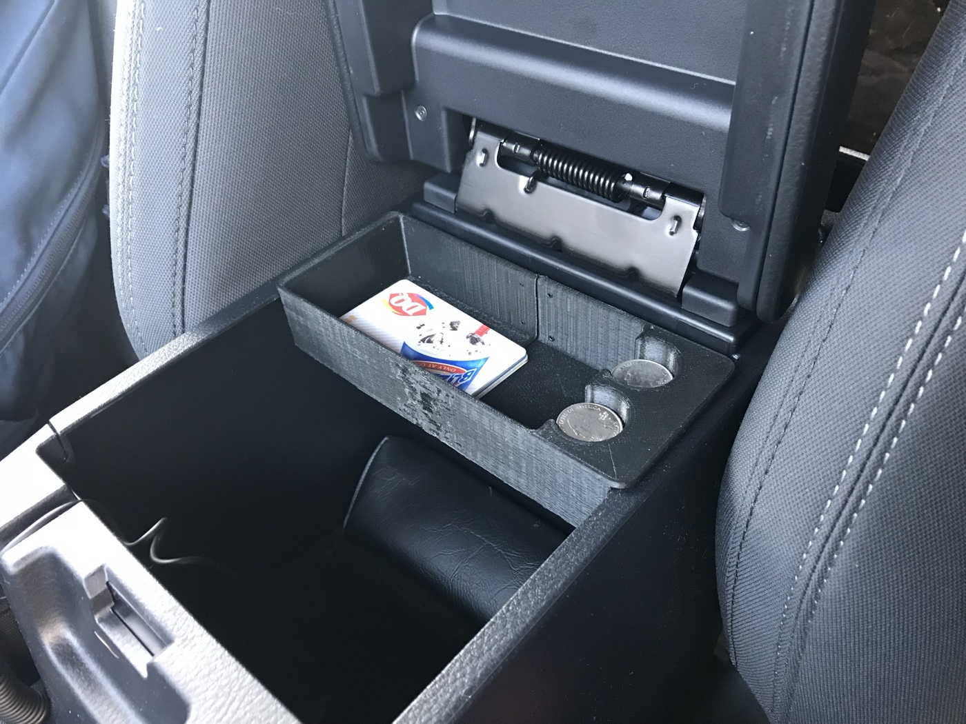 Konsol Insert (Bozuk Para, Toyota Tacoma 2017)