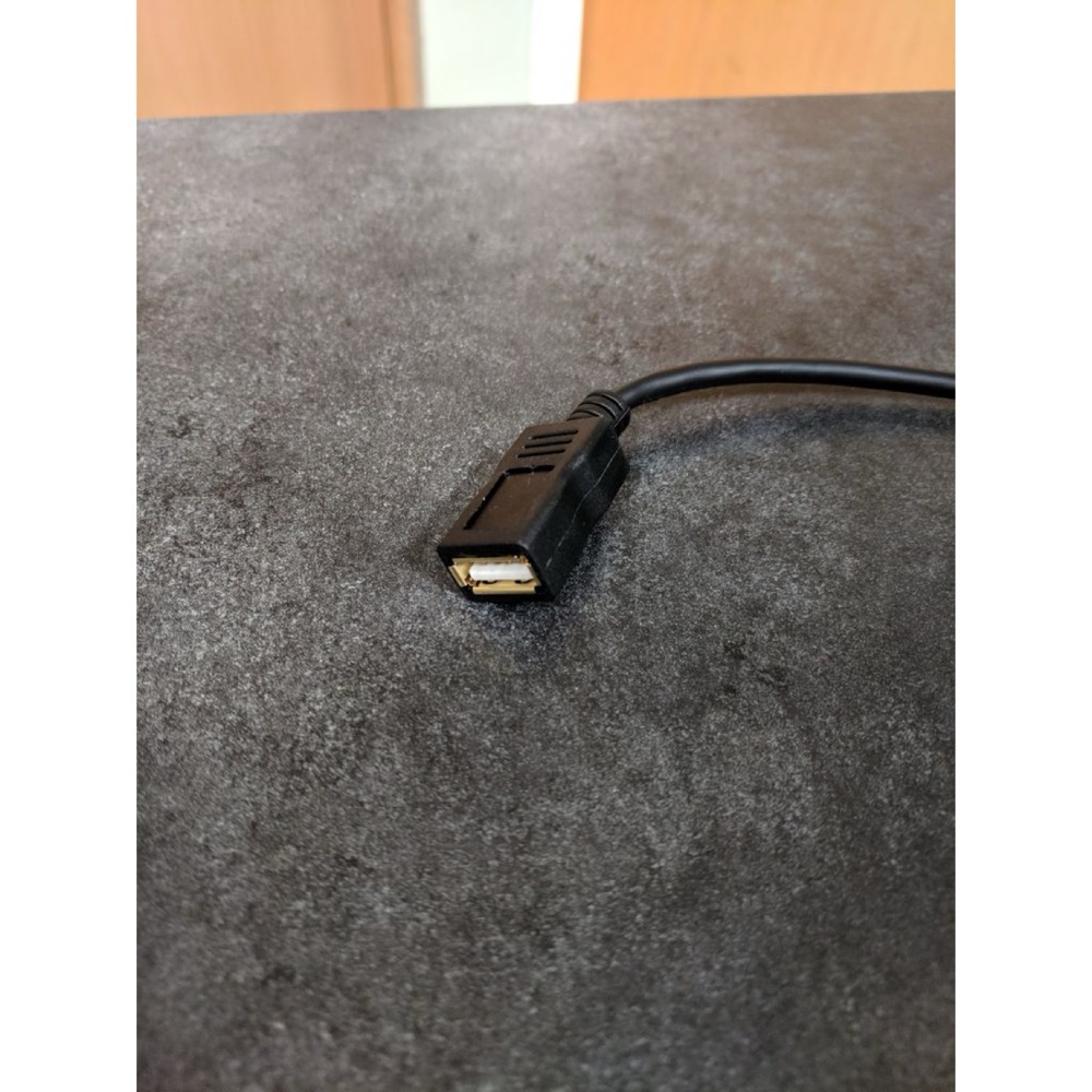 Mazda Miata NC Bose USB Giriş Yuvası görsel 4
