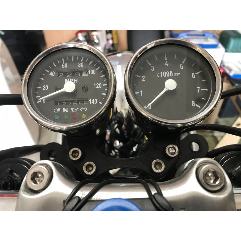 Triumph Çift Gösterge Braketi