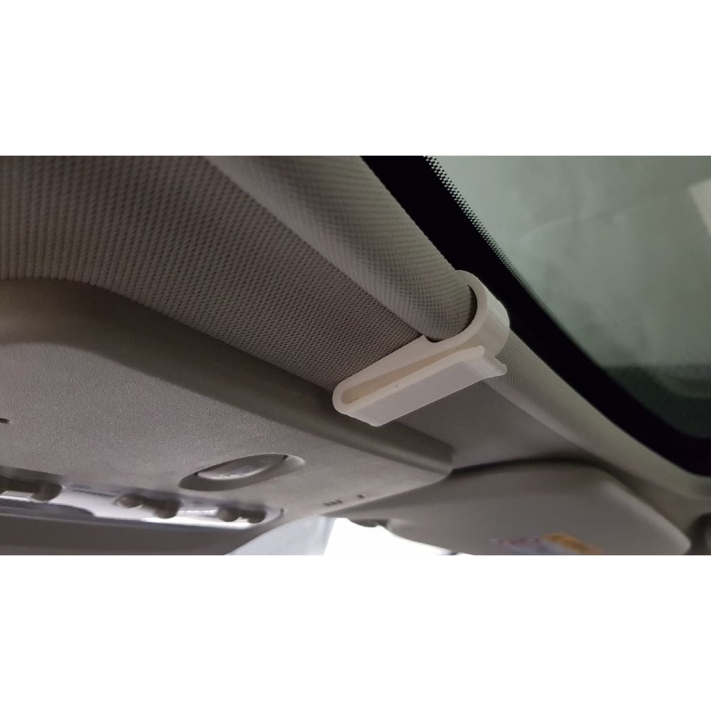 Nissan Qashqai gözlük tutucu görsel 2