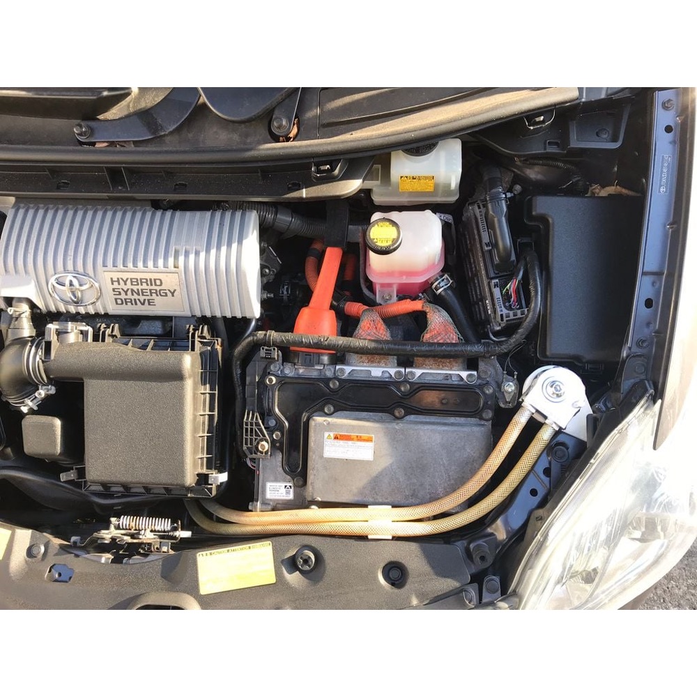 Toyota Prius Yağ Tutucu Kutu Braketi görsel 2