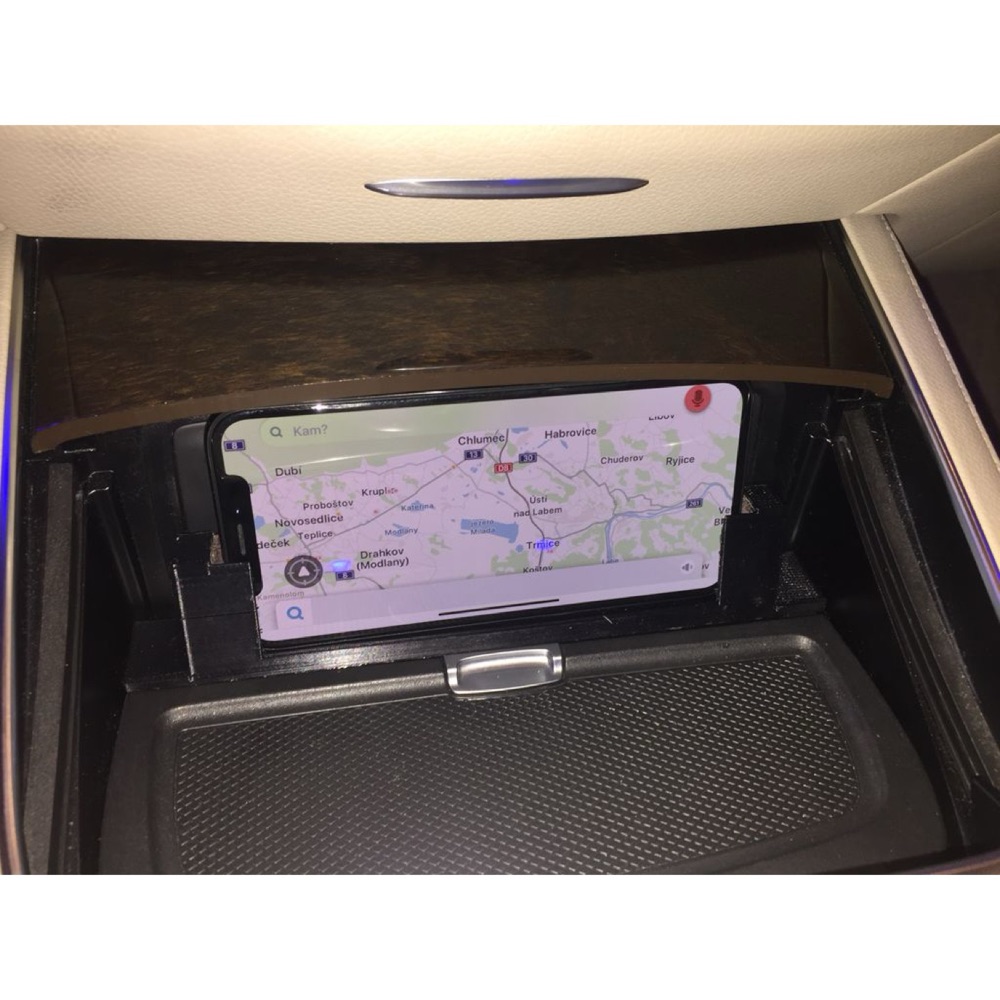 Mercedes S-Serisi iPhone X Tutucu