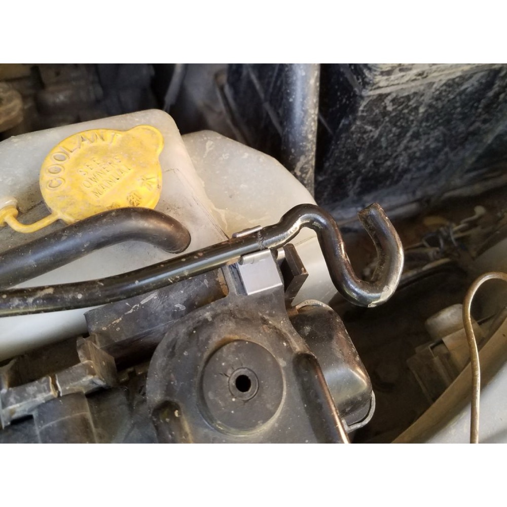 Subaru Impreza Kaput Destek Çubuğu Tutma Klipsi (2000)