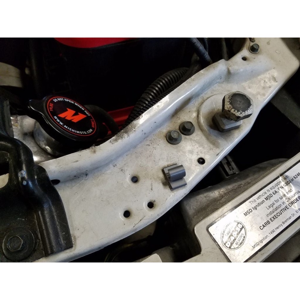 Ford Mustang kaput destek klipsi görsel 2