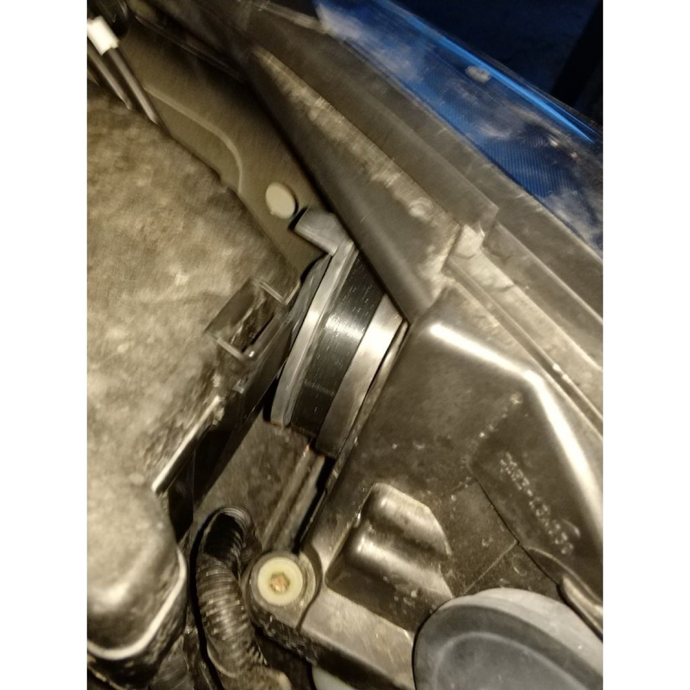 Ford Fiesta MK7 H7 LED Far Adaptörü görsel 2