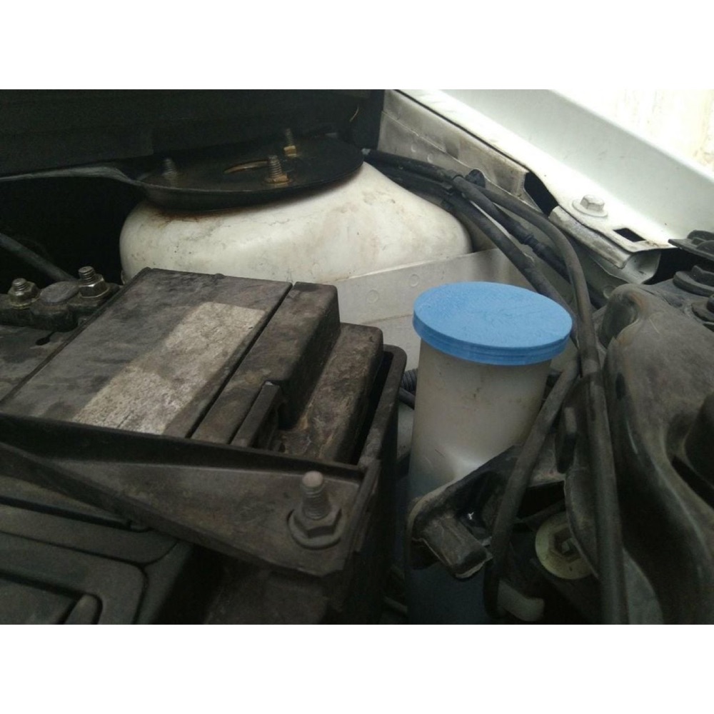 Ford Fiesta Mk6 Cam Suyu Deposu Kapağı