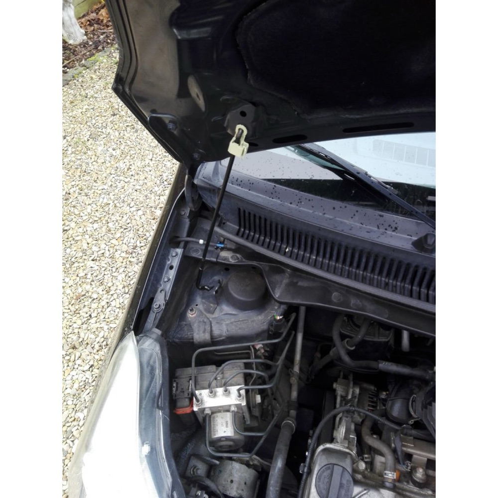 Suzuki Alto Kaput Çubuğu Tutucusu görsel 4