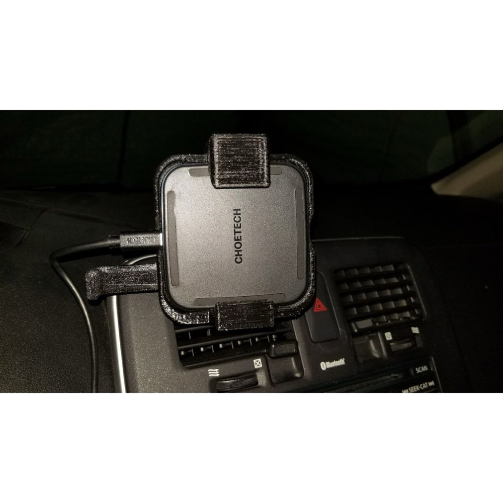 Nissan Leaf kablosuz şarjlı telefon tutucu