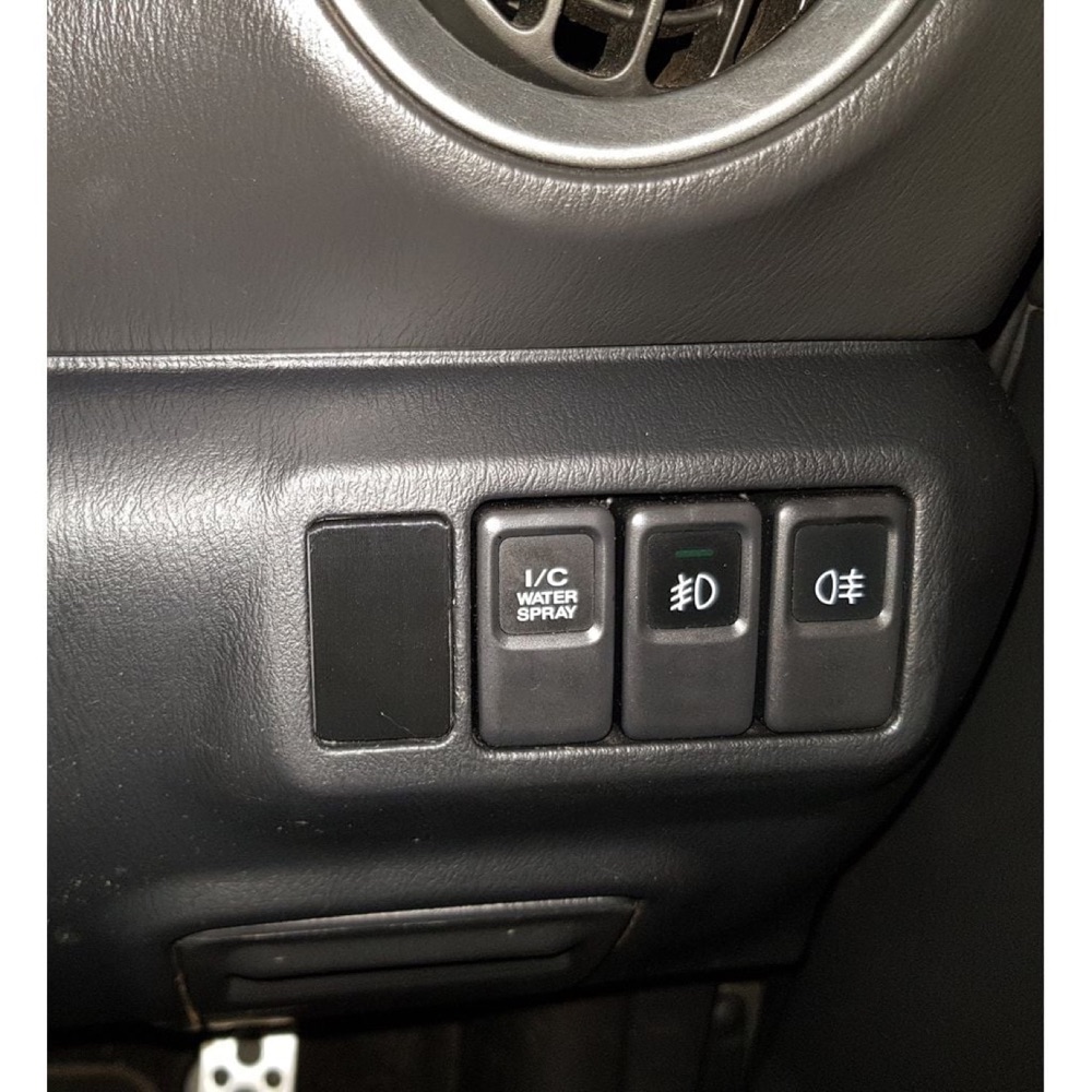 Subaru Impreza Torpido Kör Kapak Plakası