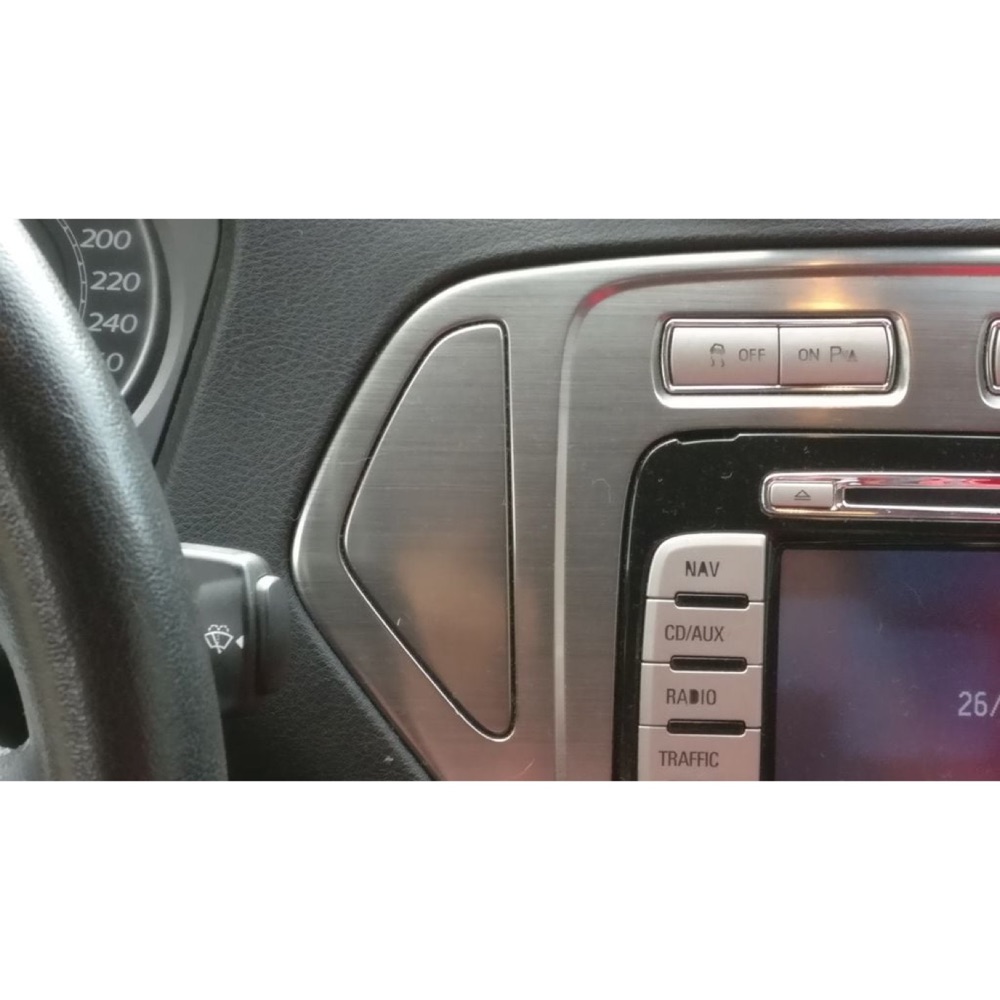 Ford Mondeo Mk4 Üçgen Kapak Telefon Tutucu görsel 2