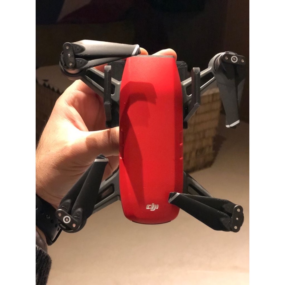 DJI Spark ve Mavic Pro Duvar Askı Aparatı (Vidalı Montaj, İki Model İçin)