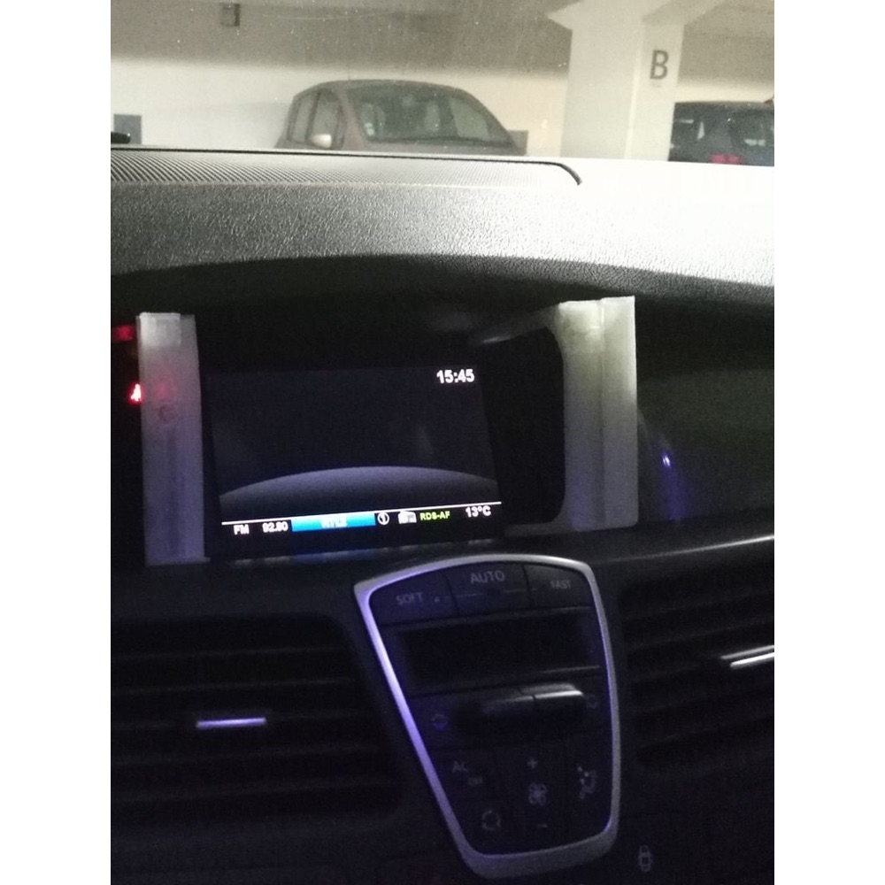 Renault Laguna 3 Tablet Tutucu Aparatı görsel 4