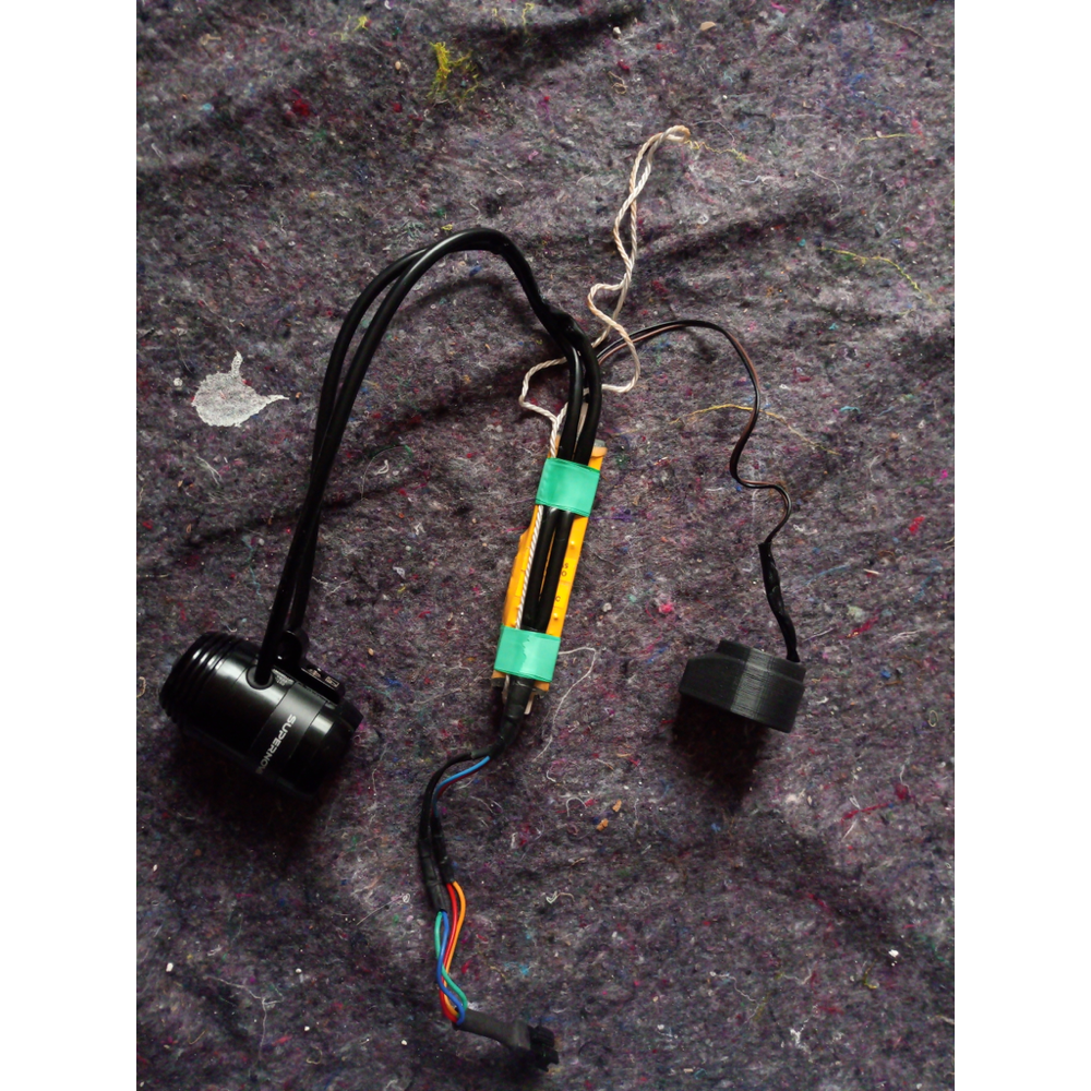 Bisiklet Gidon Gövdesi USB Şarj Kutusu görsel 3