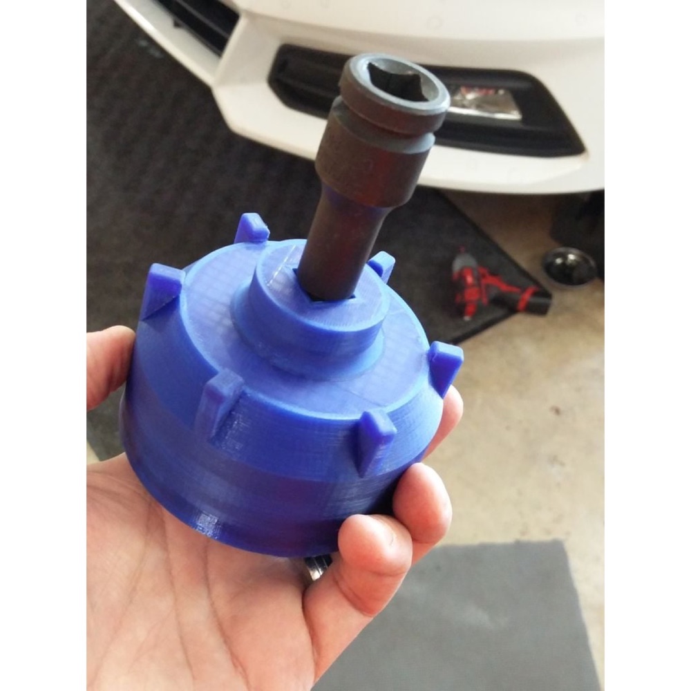 Ford Focus yağ filtresi sökme adaptörü görsel 3