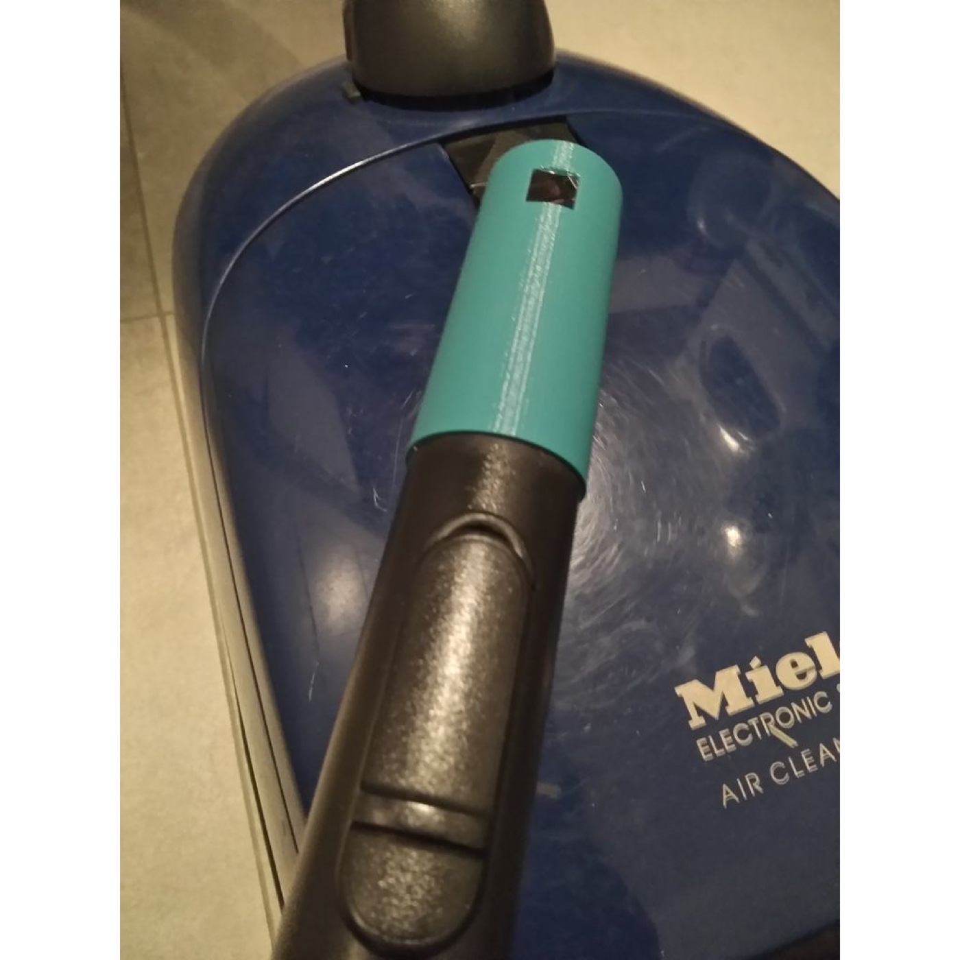 Miele S323i Süpürge Tutamak Onarım Parçası görsel 4