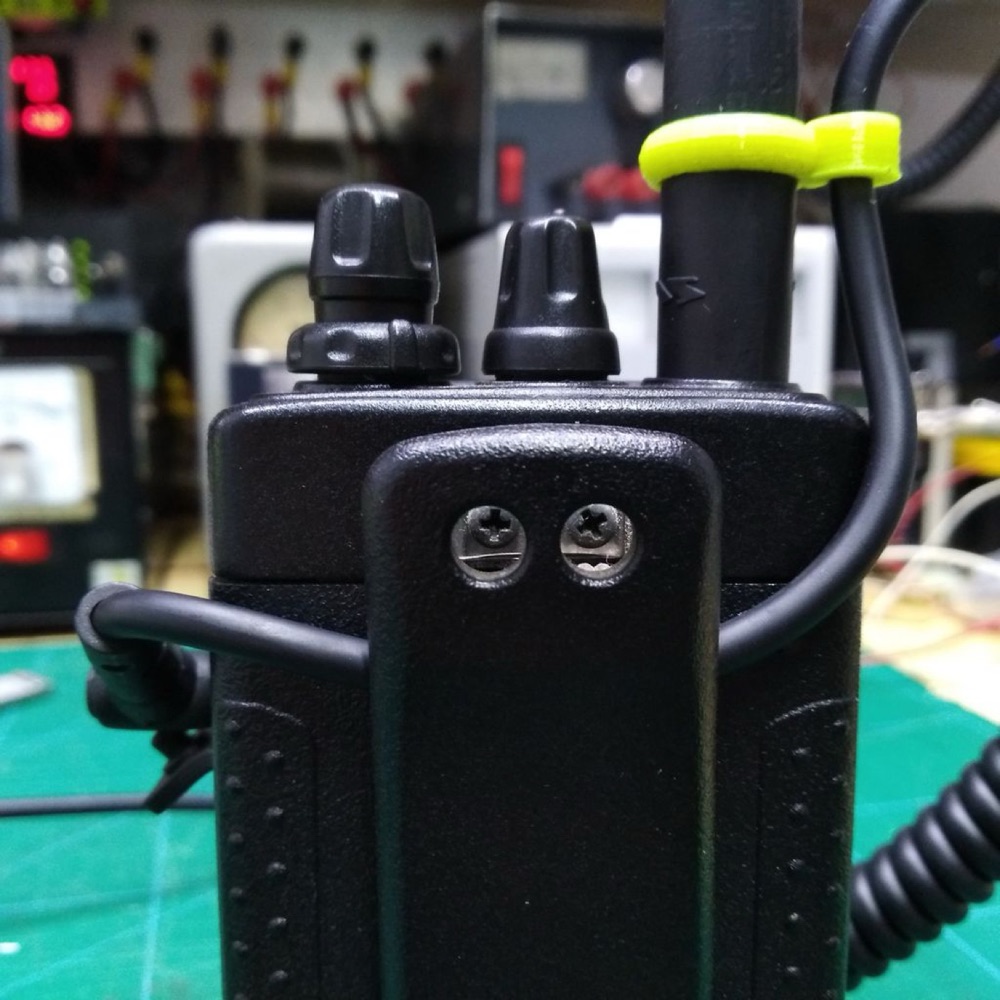 Yaesu FT60R Kablo Klipsi