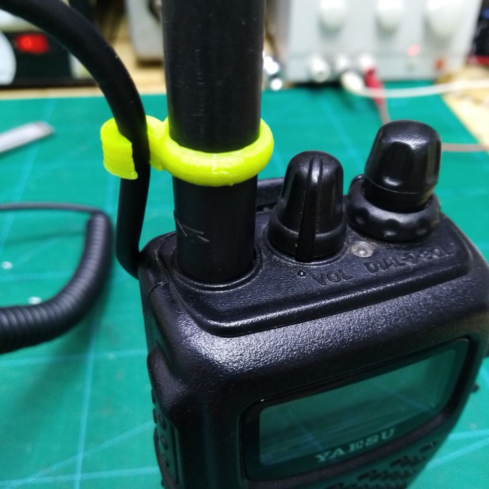 Yaesu FT60R Kablo Klipsi görsel 2