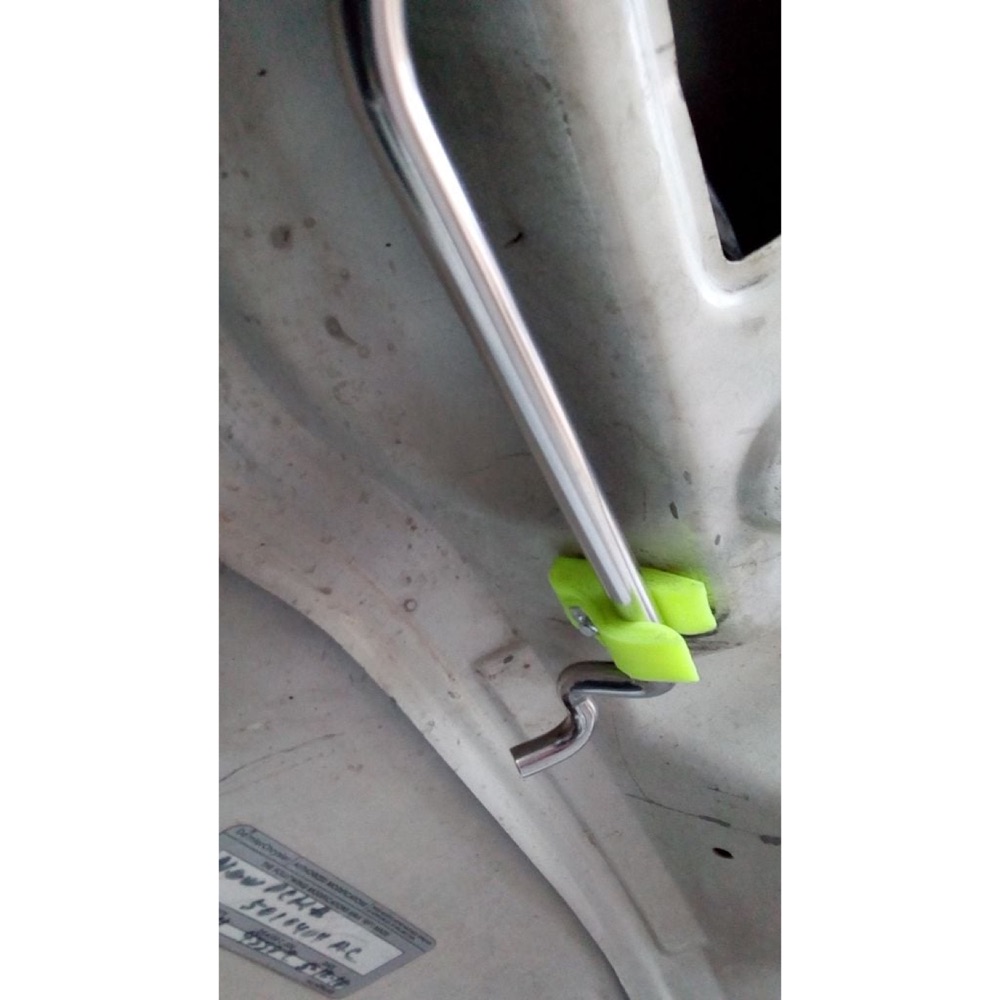 Jeep Wrangler TJ Kaput Çubuğu Tutucusu görsel 3