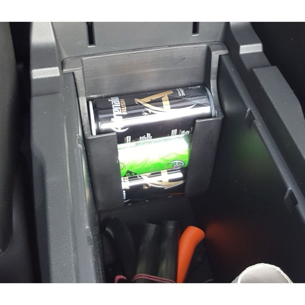 Nissan Murano (Z52, 2016) konsol kutusu kutu-içecek tutucu