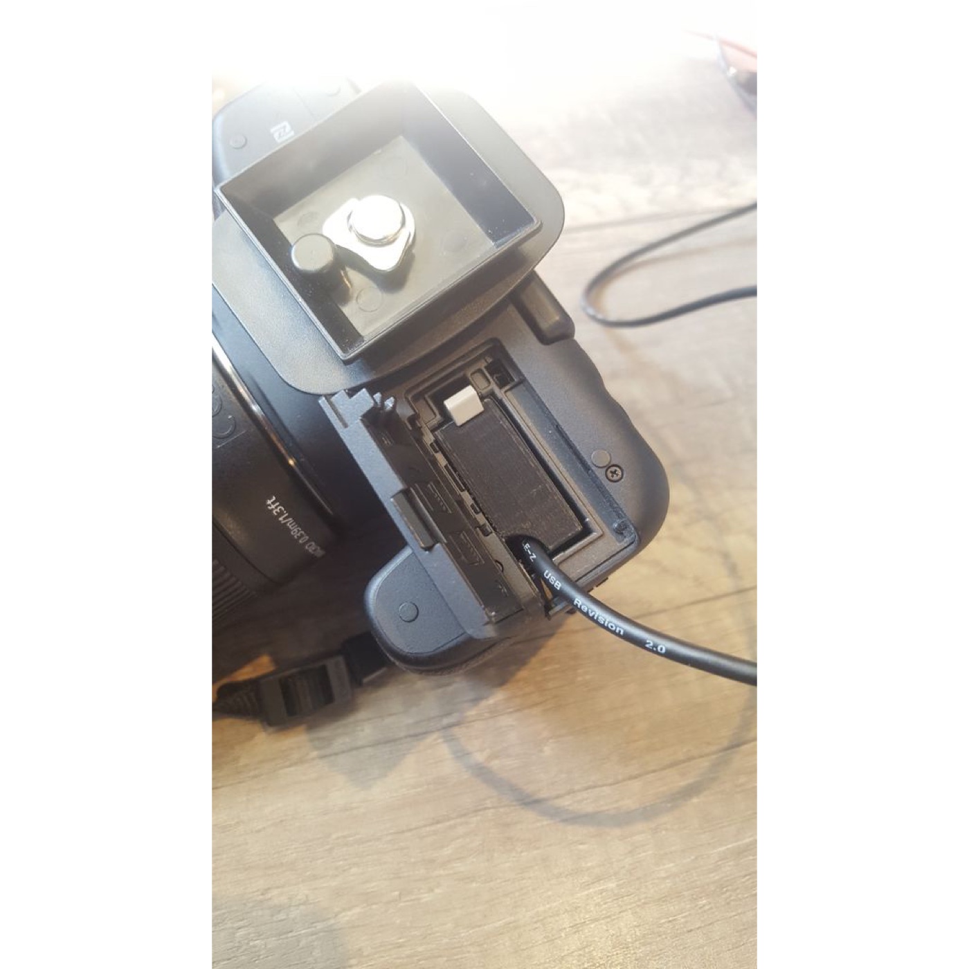 Canon LP-E17 Formunda Sahte Pil (Dummy Battery) görsel 3