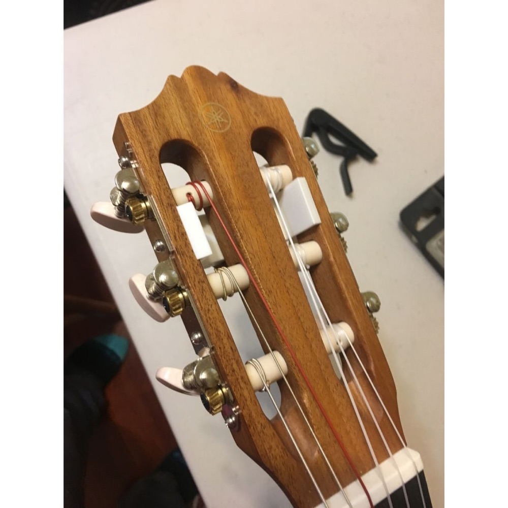 Yamaha GL1 Guitalele Pena Tutucusu görsel 3
