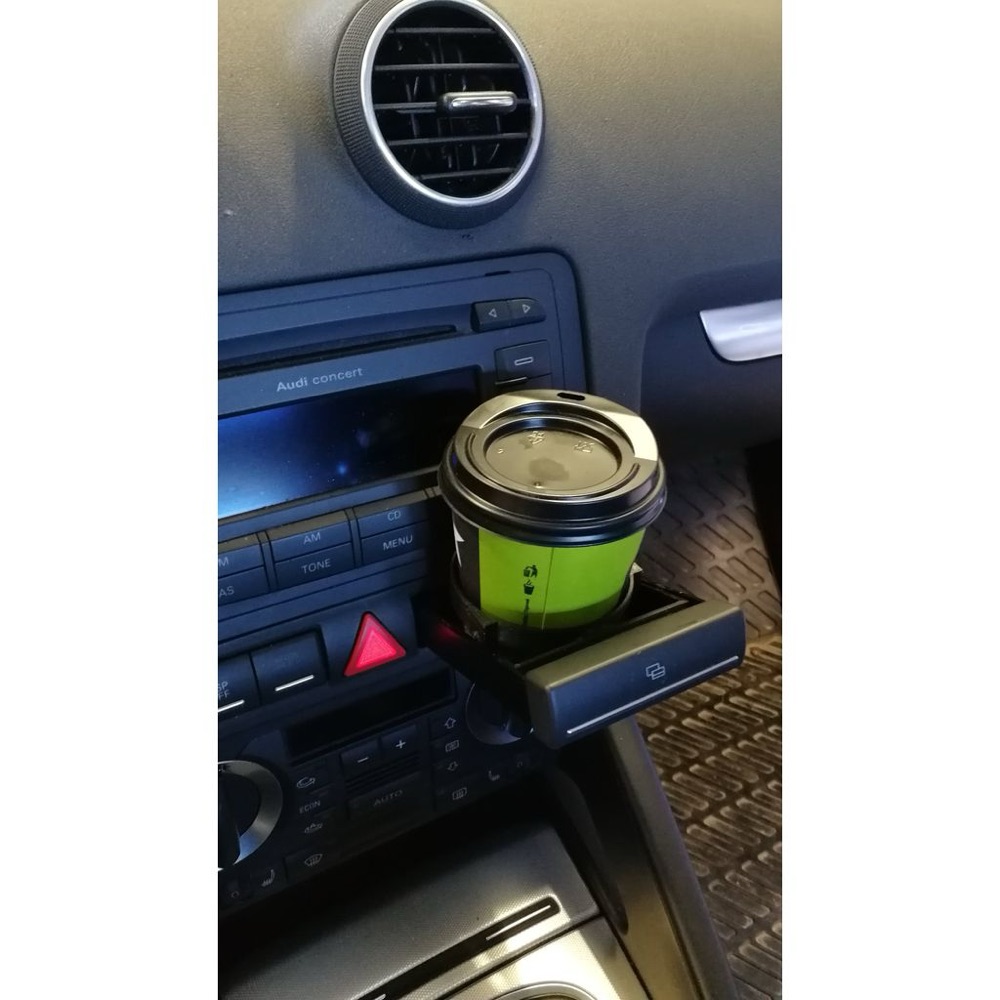 Audi Bardaklık Yerine Kartlık Kutusu