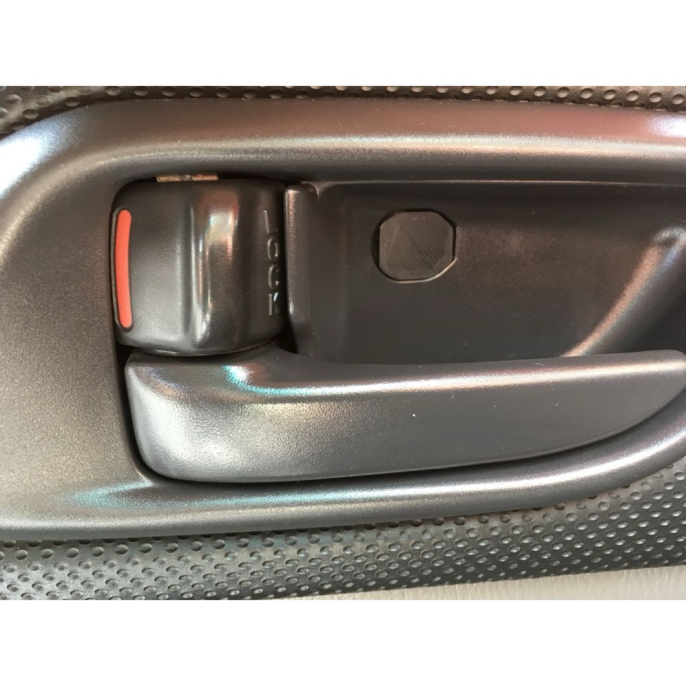 Subaru Forester Kapı Açma Kolu Vida Kapağı (SG, 2002-2008) görsel 4