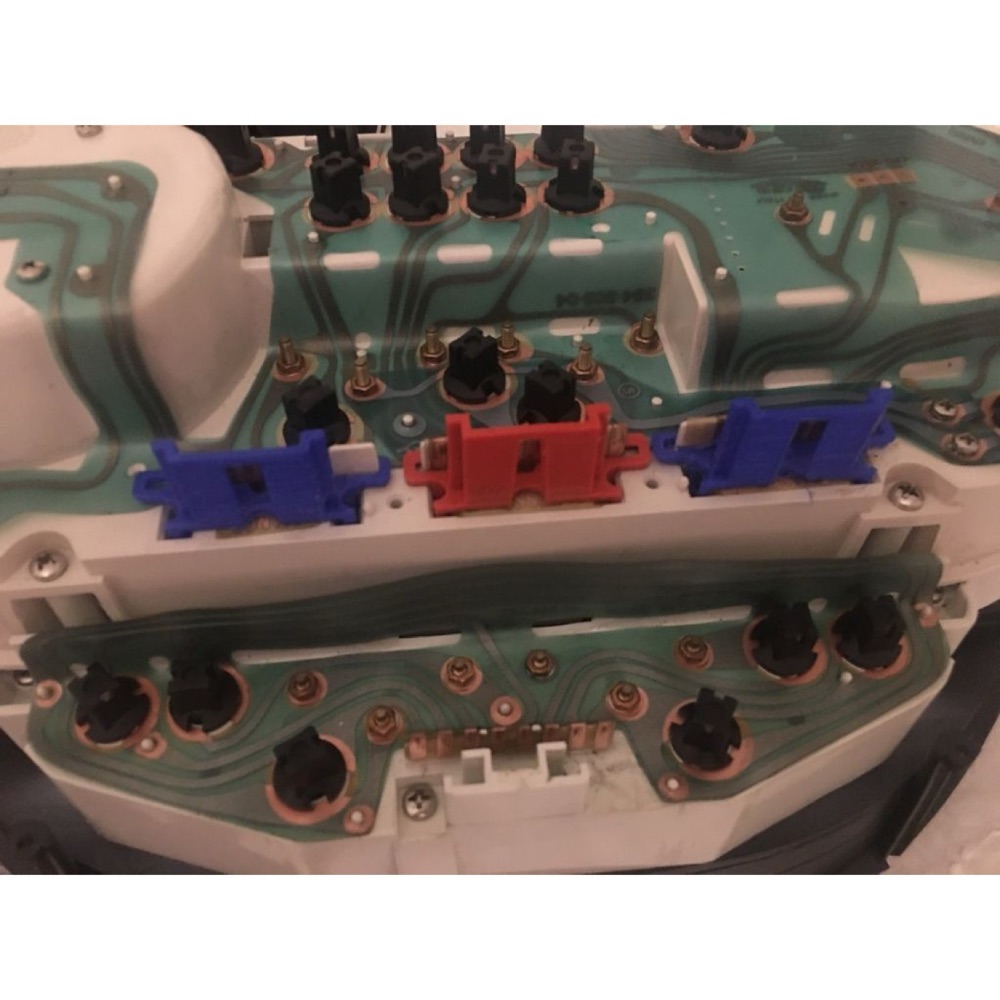 Alfa Romeo Spider Gösterge Soketi Braketi görsel 3