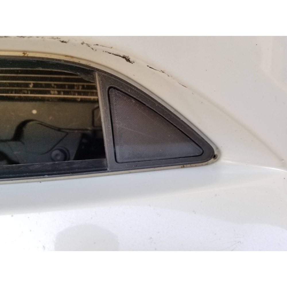 Mazda 3 Üçgen Tampon Tapası (2014-2016)
