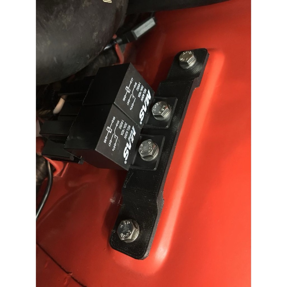 Datsun 240Z/260Z far rölesi tutucu braketi