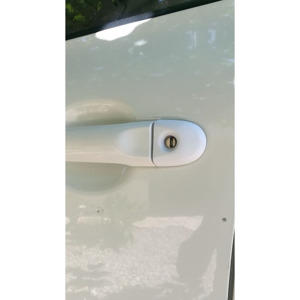 Nissan Juke kapı anahtar deliği kapağı görsel 3