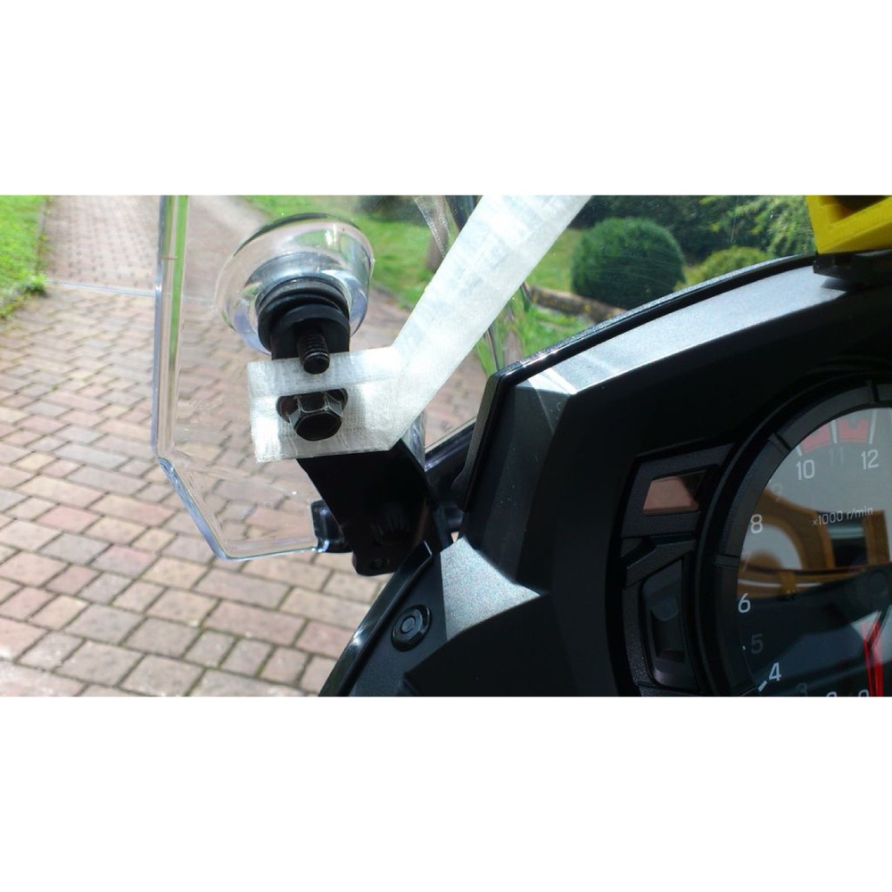 Suzuki V-Strom 650 Garmin Navigasyon Tutucusu görsel 2