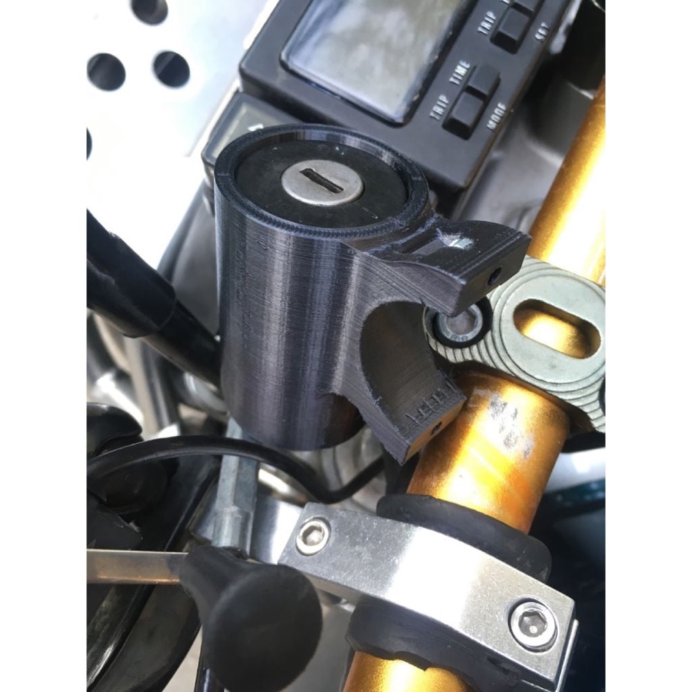 Suzuki DR-Z250 Kontak Gövdesi Yuvası görsel 4