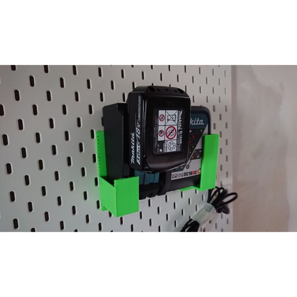 Makita DC18RC Şarj Cihazı Skadis Tutucusu