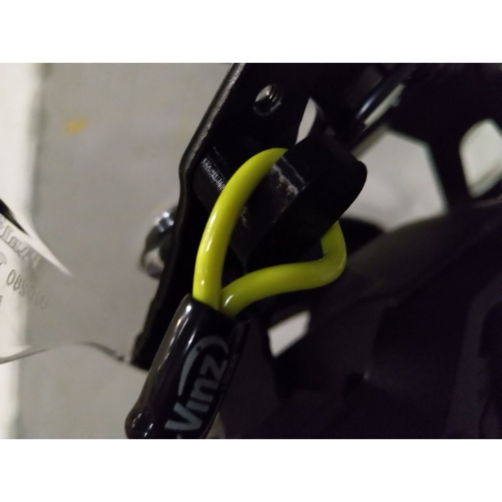 Suzuki V-Strom 1000 Kilit Hatırlatma Kablosu Kancası görsel 2