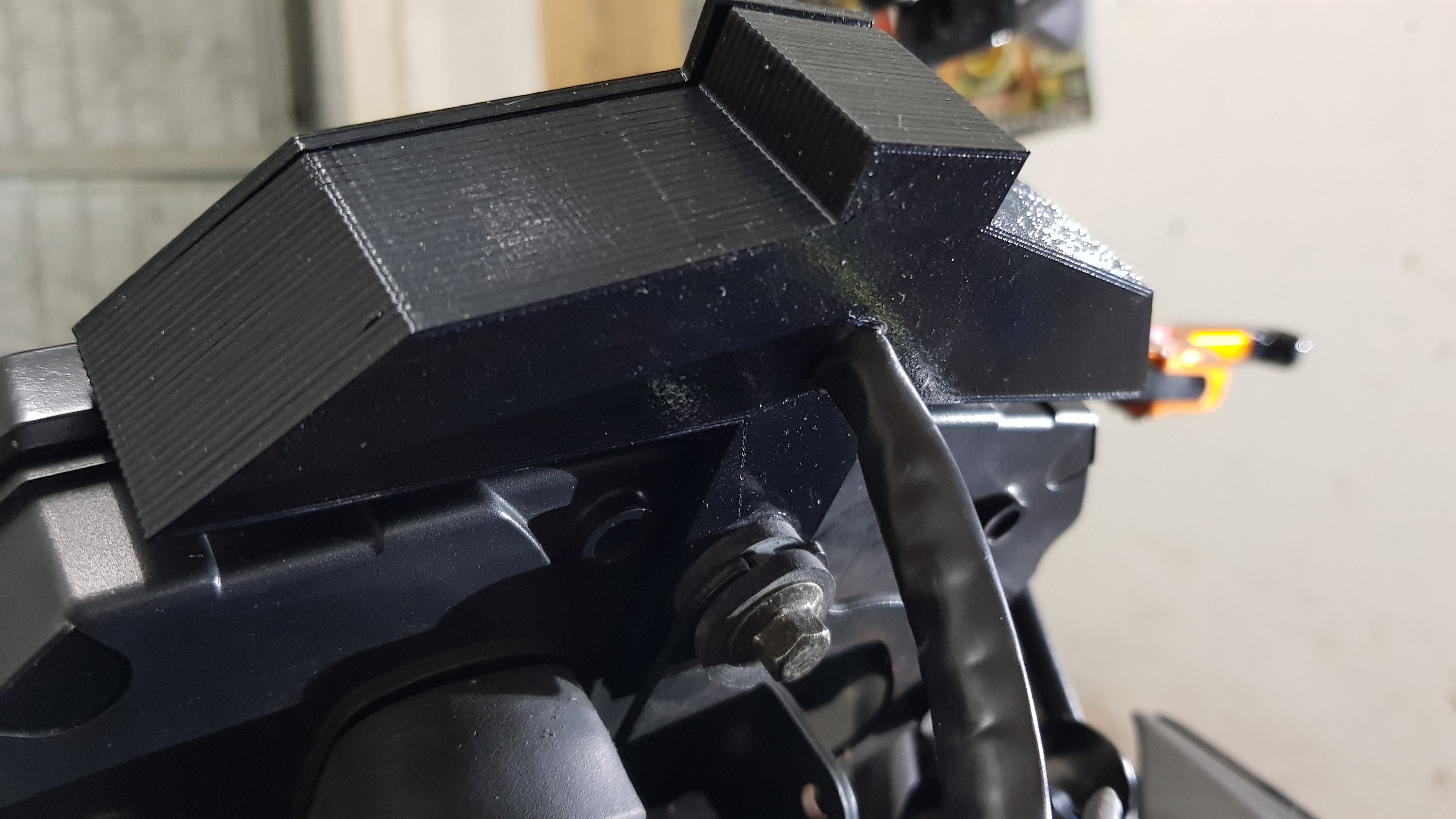 Kawasaki Z1000 (2010) USB/Aku Gostergesi Paneli görsel 3