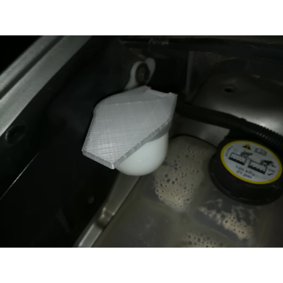 Cam Suyu Deposu Püskürtme Kapağı (Ford Focus C-Max Uyumlu) görsel 3