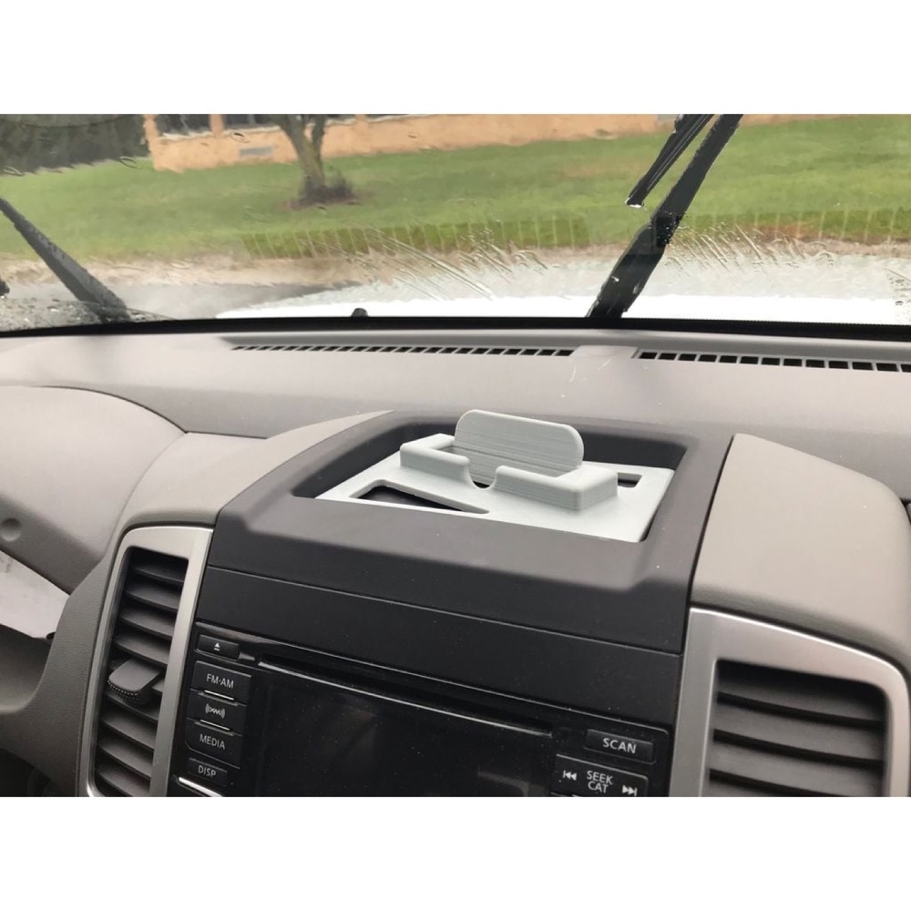 Nissan Frontier torpido telefon standı