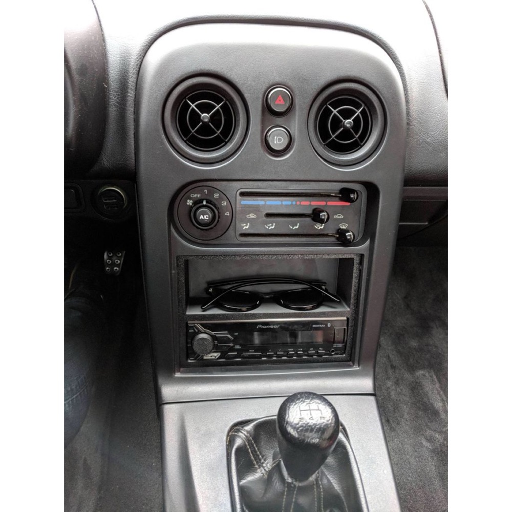 Mazda MX-5 Miata Radyo Konsol Adaptörü