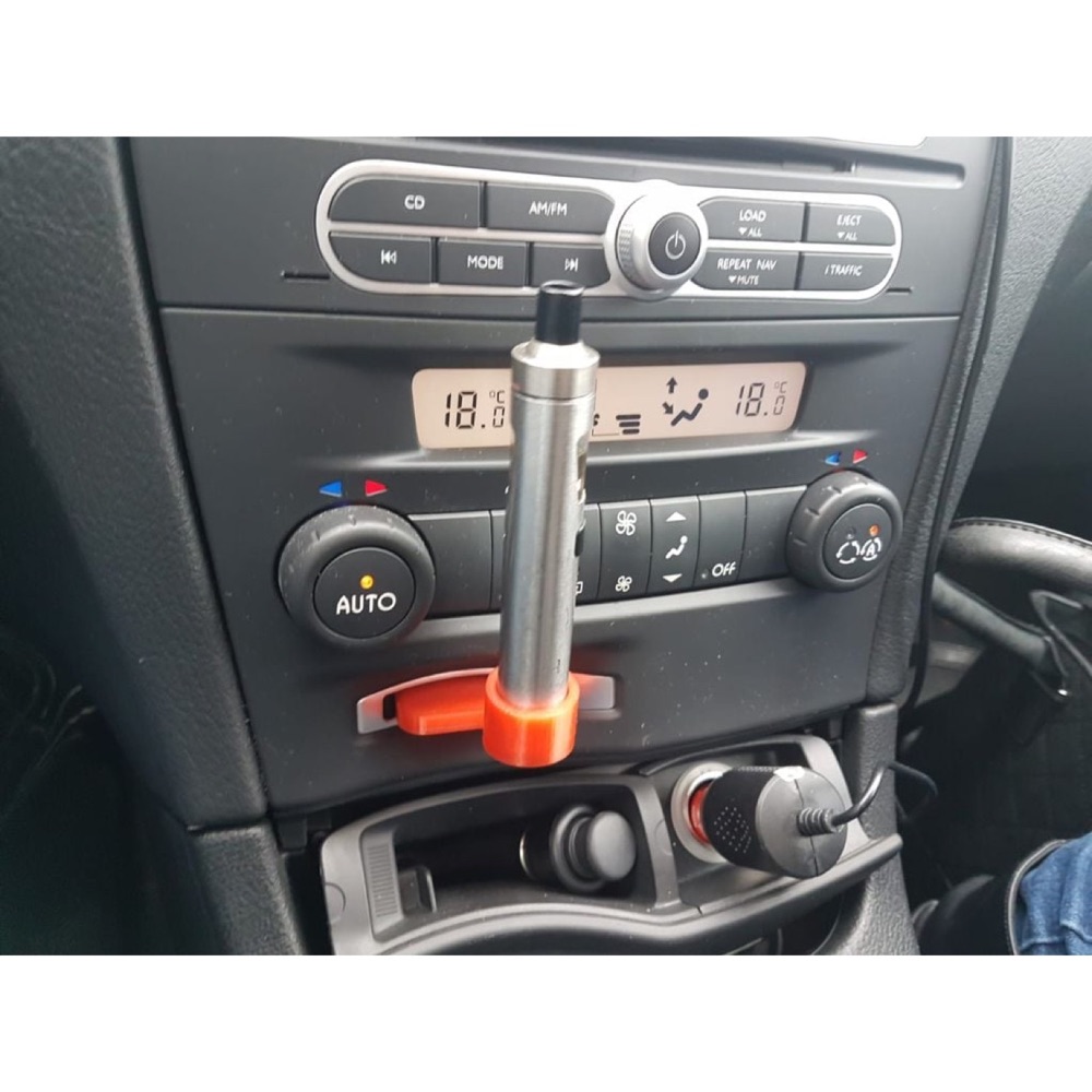 Kart Yuvası Tipi Cihaz Tutucu — Renault Laguna Uyumlu görsel 2